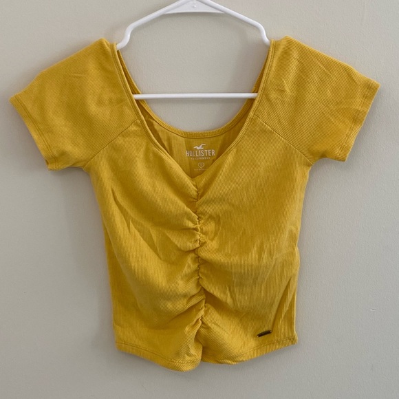 HOLLISTER cute basic tee - Picture 2 of 4